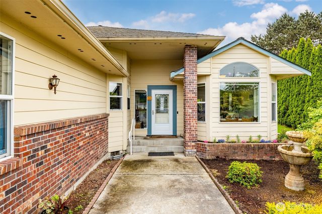 20303 Gardner Court, Burlington, WA 98233
