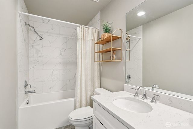 13149 E 188th Avenue, Bonney Lake, WA 98391