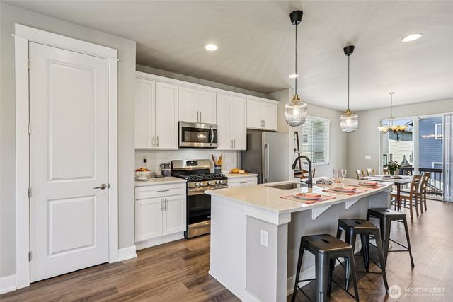 13149 E 188th Avenue, Bonney Lake, WA 98391