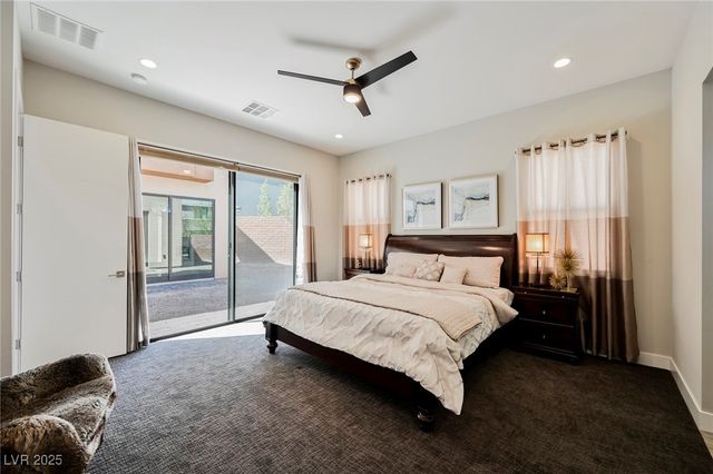 19 GARDEN RAIN Drive, Las Vegas, NV 89135