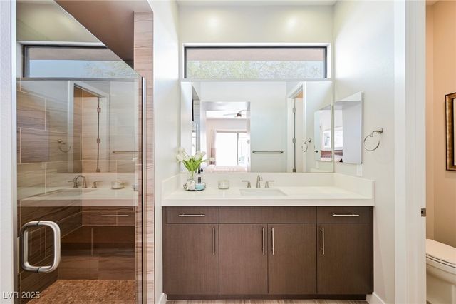 19 GARDEN RAIN Drive, Las Vegas, NV 89135