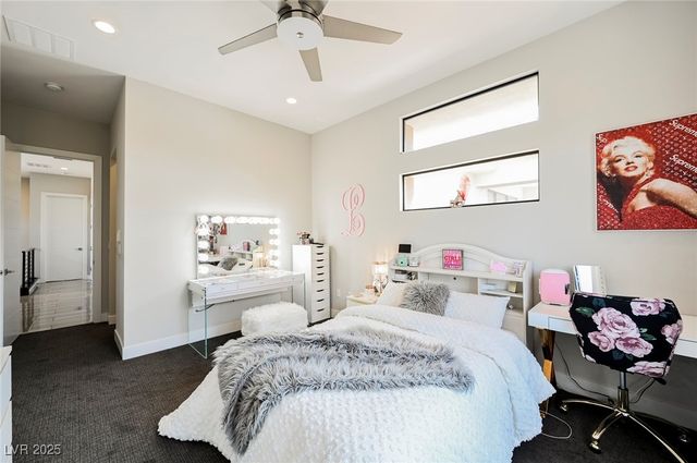 19 GARDEN RAIN Drive, Las Vegas, NV 89135