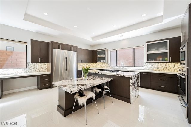 19 GARDEN RAIN Drive, Las Vegas, NV 89135