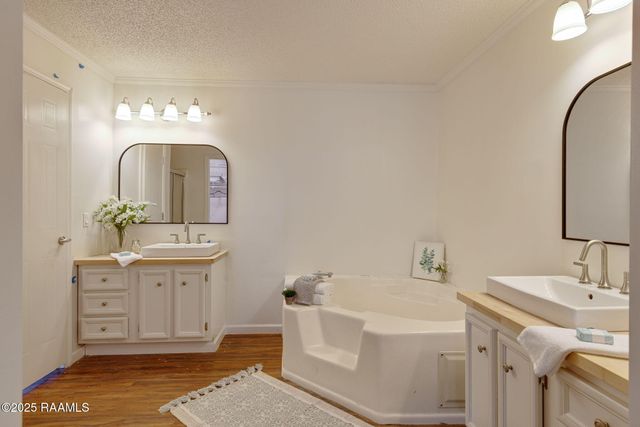 117 Glenfield Drive, Youngsville, LA 70592