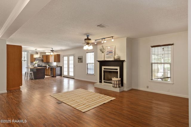 117 Glenfield Drive, Youngsville, LA 70592