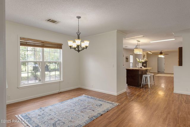 117 Glenfield Drive, Youngsville, LA 70592