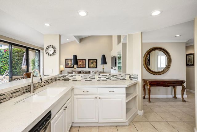 76761 Chrysanthemum Way, Palm Desert, CA 92211