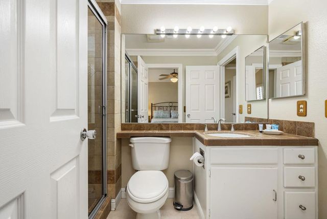 76761 Chrysanthemum Way, Palm Desert, CA 92211