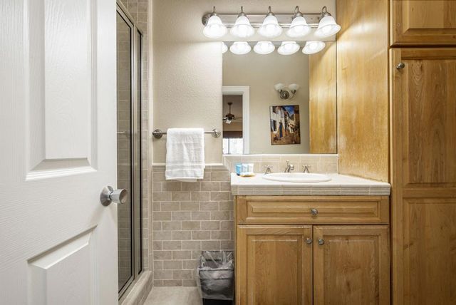 76761 Chrysanthemum Way, Palm Desert, CA 92211