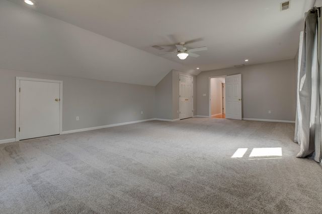 105 Monet Boulevard, Winchester, KY 40391