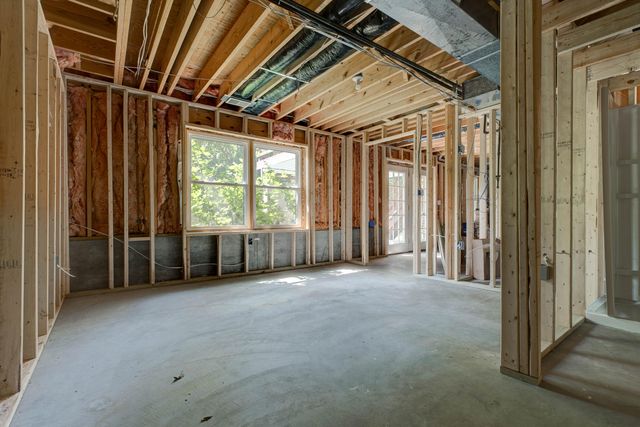 105 Monet Boulevard, Winchester, KY 40391