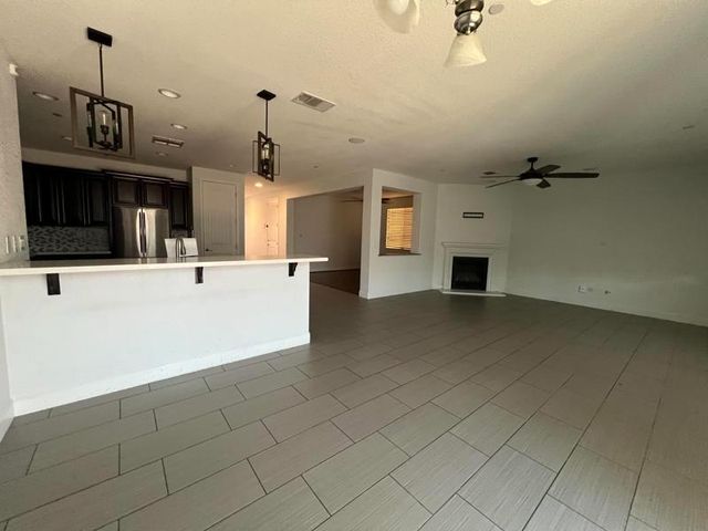 1995 Bidwell Bar Dr, Plumas Lake, CA 95961