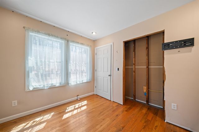 7&8 Spruce Lane, Sandown, NH 03873