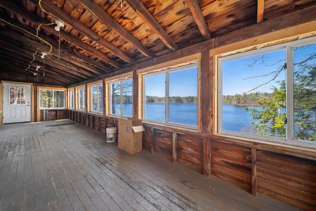 7&8 Spruce Lane, Sandown, NH 03873