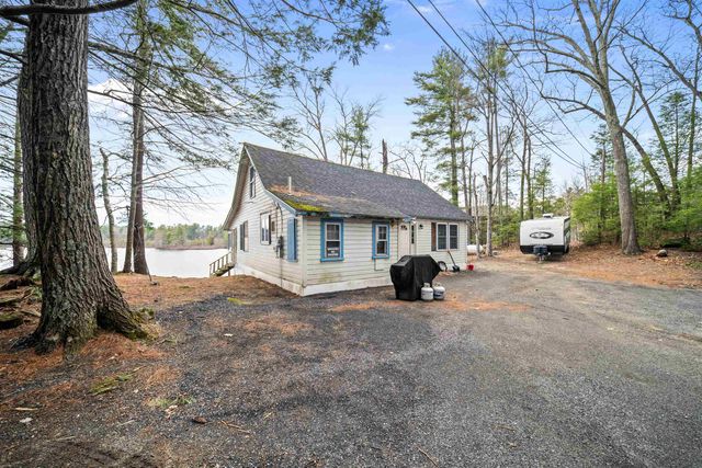 7&8 Spruce Lane, Sandown, NH 03873