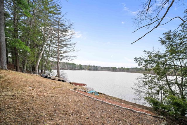 7&8 Spruce Lane, Sandown, NH 03873