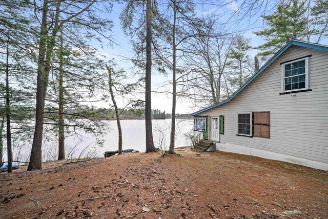 7&8 Spruce Lane, Sandown, NH 03873