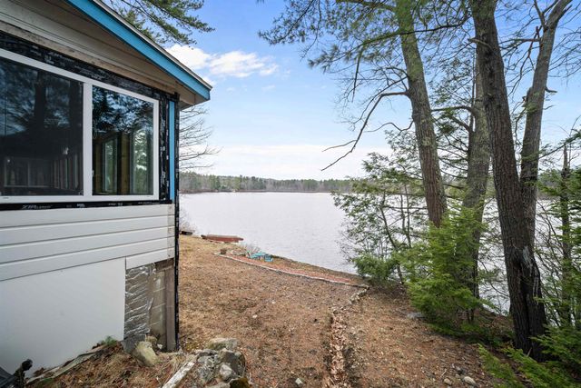 7&8 Spruce Lane, Sandown, NH 03873