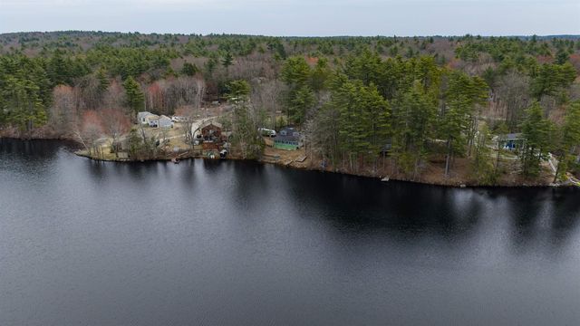 7&8 Spruce Lane, Sandown, NH 03873