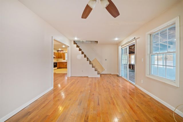 7&8 Spruce Lane, Sandown, NH 03873
