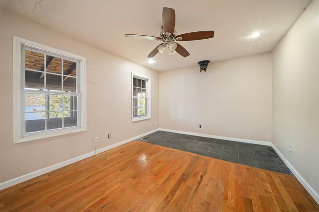 7&8 Spruce Lane, Sandown, NH 03873
