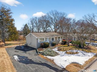 33 Cindy Lane, Groton, CT 06355