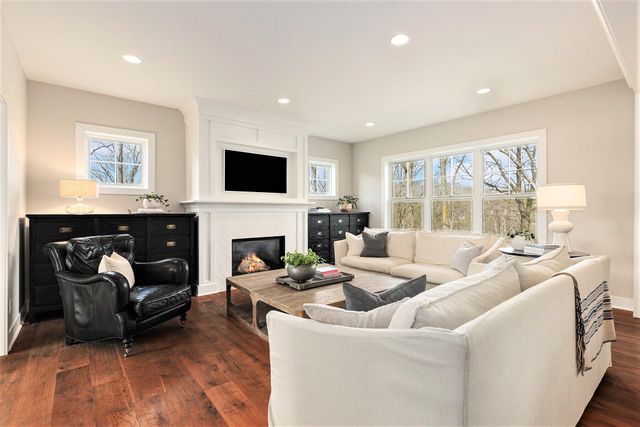 2377 Lake Birch Court Ne, Grand Rapids Twp, MI 49525