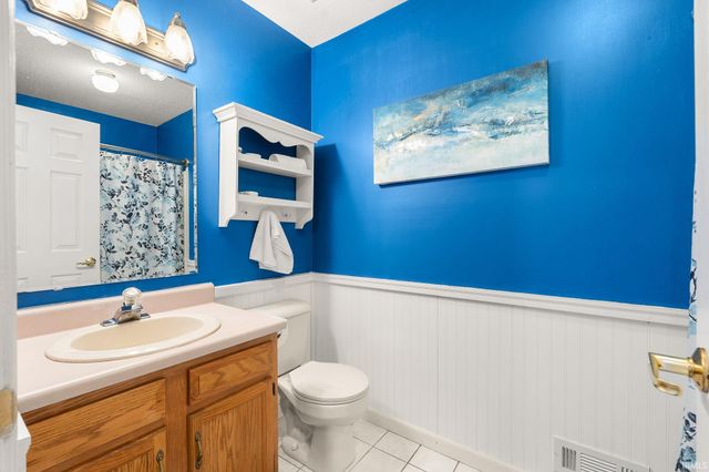 8907 Goshawk Lane, Fort Wayne, IN 46825