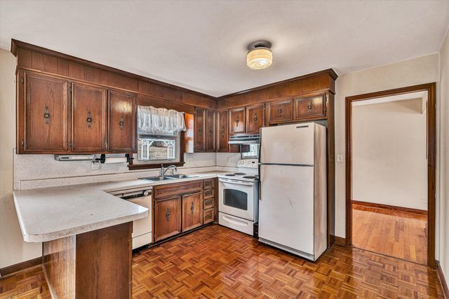 6641 Bryant CIR, Roanoke, VA 24019