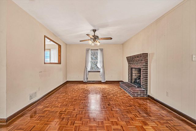 6641 Bryant CIR, Roanoke, VA 24019