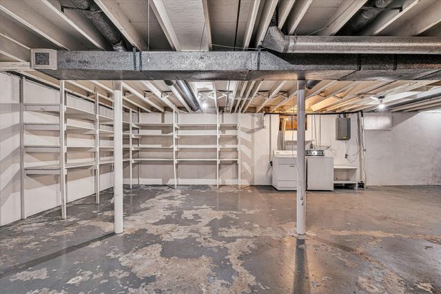 6641 Bryant CIR, Roanoke, VA 24019