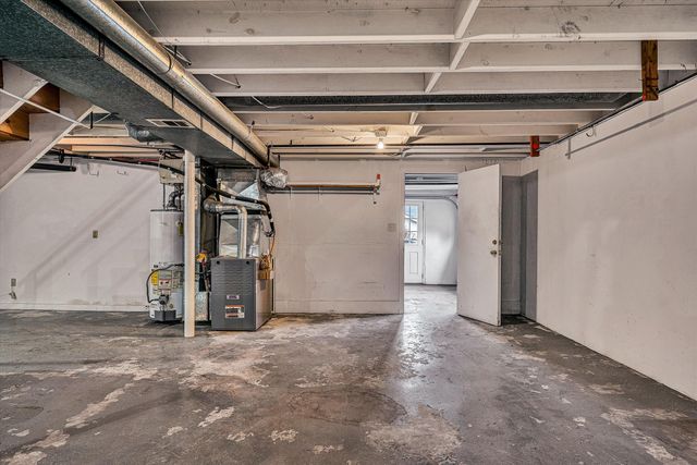 6641 Bryant CIR, Roanoke, VA 24019