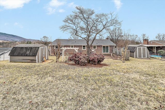 6641 Bryant CIR, Roanoke, VA 24019