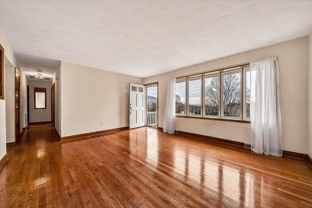 6641 Bryant CIR, Roanoke, VA 24019