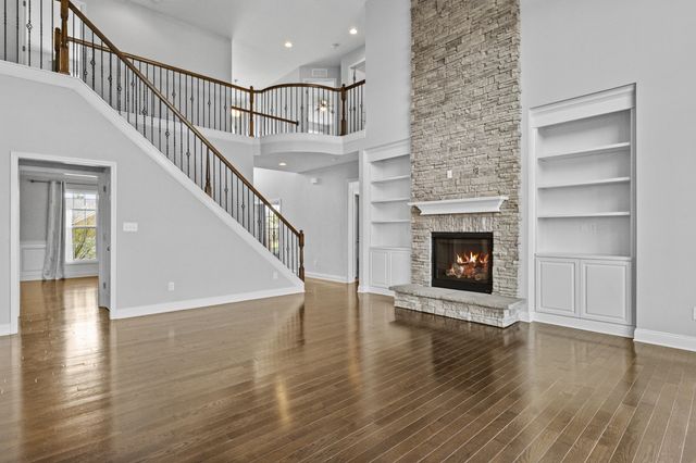 122 Inverness Drive, Georgetown, KY 40324