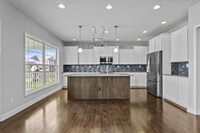 122 Inverness Drive, Georgetown, KY 40324