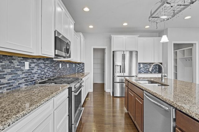 122 Inverness Drive, Georgetown, KY 40324