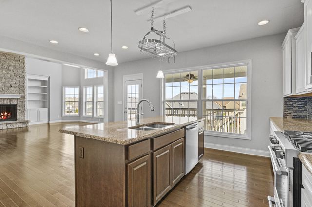 122 Inverness Drive, Georgetown, KY 40324