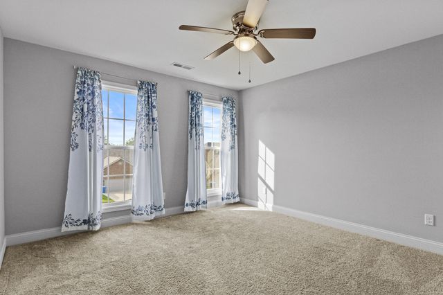 122 Inverness Drive, Georgetown, KY 40324