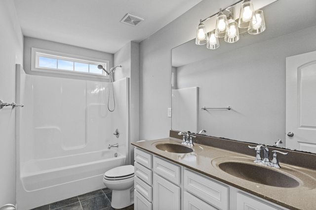 122 Inverness Drive, Georgetown, KY 40324