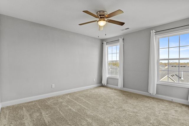 122 Inverness Drive, Georgetown, KY 40324