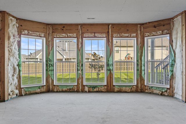 122 Inverness Drive, Georgetown, KY 40324