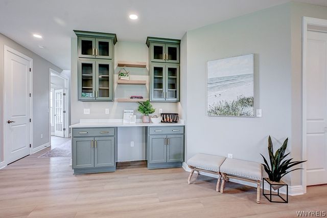 5112 Kandefer's Trail, Clarence, NY 14221