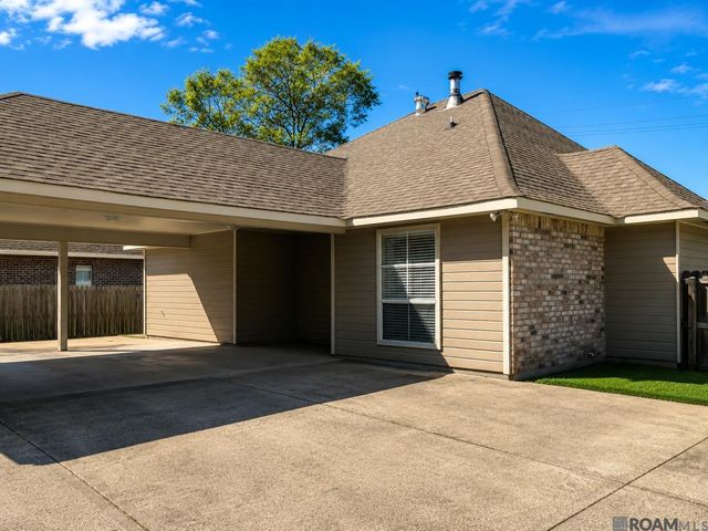 13176 Brian Park Dr, Walker, LA 70785