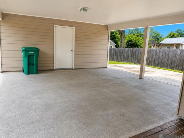13176 Brian Park Dr, Walker, LA 70785