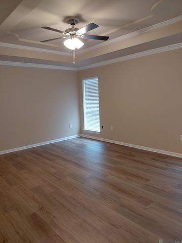 13176 Brian Park Dr, Walker, LA 70785