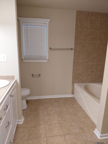 13176 Brian Park Dr, Walker, LA 70785