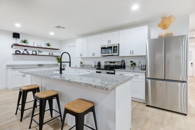 2119 W Mariposa Street, Phoenix, AZ 85015