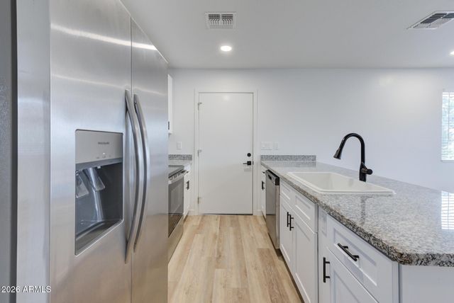 2119 W Mariposa Street, Phoenix, AZ 85015
