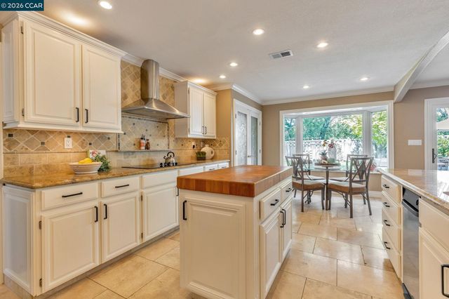 668 Sun Tree Ct, Danville, CA 94506